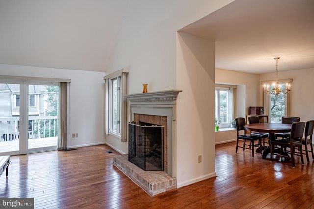 1110 MEWS LN, West Chester, PA 19382