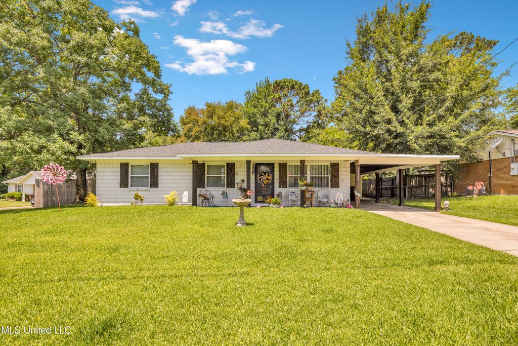11385 Ruth Court, Biloxi, MS 39532
