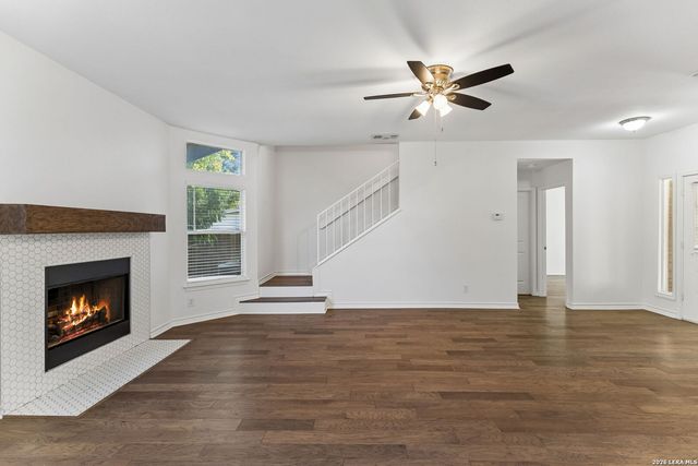 13023 FEATHER RIDGE DR, San Antonio, TX 78233