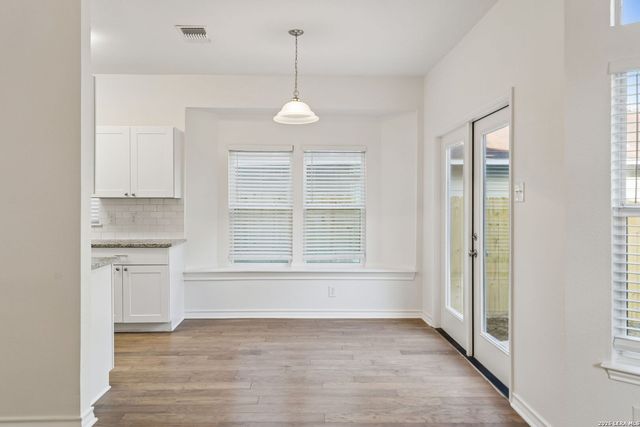 13023 FEATHER RIDGE DR, San Antonio, TX 78233