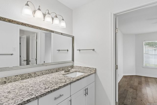 13023 FEATHER RIDGE DR, San Antonio, TX 78233