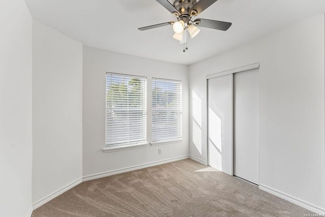 13023 FEATHER RIDGE DR, San Antonio, TX 78233