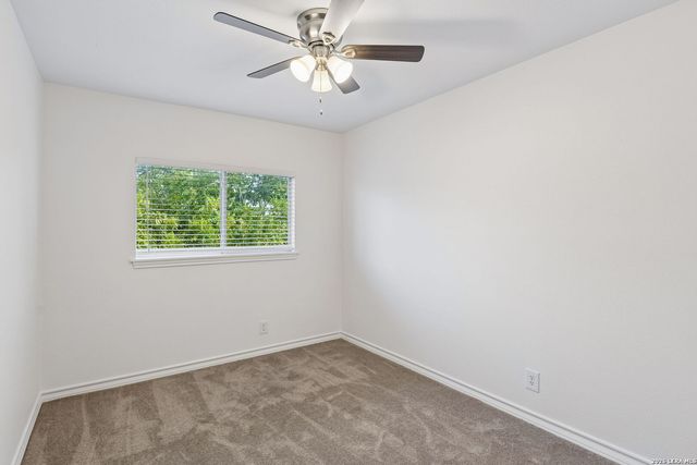 13023 FEATHER RIDGE DR, San Antonio, TX 78233
