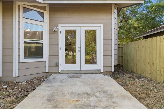 13023 FEATHER RIDGE DR, San Antonio, TX 78233