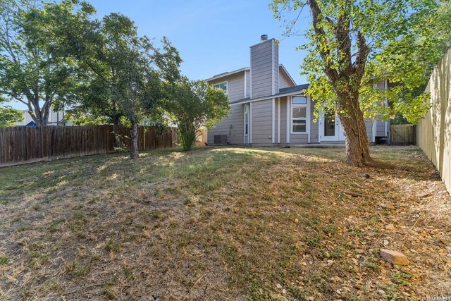 13023 FEATHER RIDGE DR, San Antonio, TX 78233
