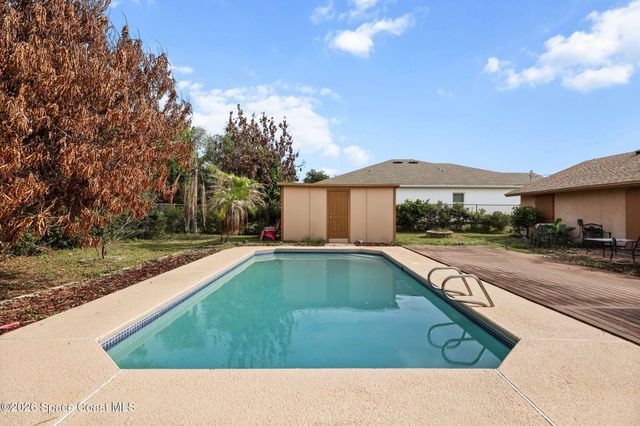 7256 Bright Avenue, Cocoa, FL 32927