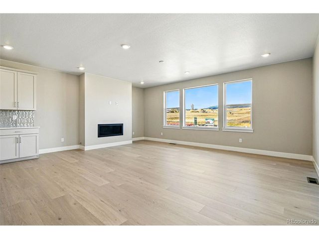 9329 Russell Cir, Arvada, CO 80007