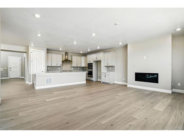 9329 Russell Cir, Arvada, CO 80007