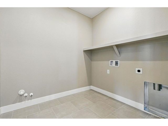 9329 Russell Cir, Arvada, CO 80007