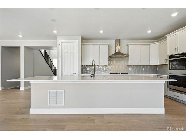 9329 Russell Cir, Arvada, CO 80007