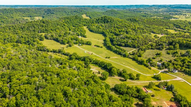 73 Shoulders Ln, Dixon Springs, TN 37057