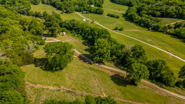 73 Shoulders Ln, Dixon Springs, TN 37057