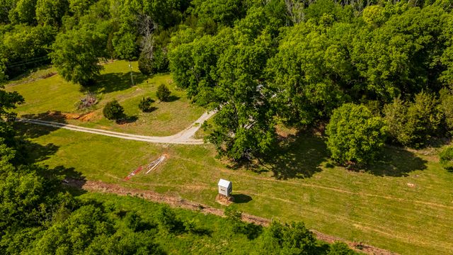 73 Shoulders Ln, Dixon Springs, TN 37057