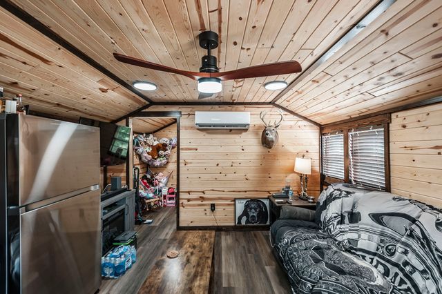 73 Shoulders Ln, Dixon Springs, TN 37057