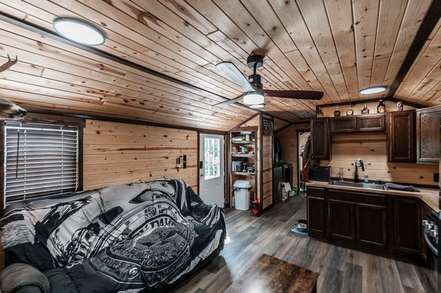 73 Shoulders Ln, Dixon Springs, TN 37057