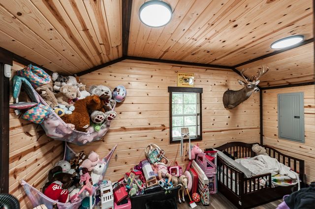 73 Shoulders Ln, Dixon Springs, TN 37057