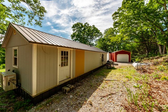 73 Shoulders Ln, Dixon Springs, TN 37057