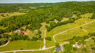 73 Shoulders Ln, Dixon Springs, TN 37057