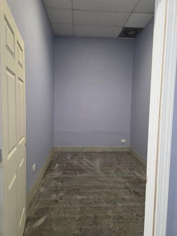 2322 W Roosevelt Road 1, Chicago, IL 60608
