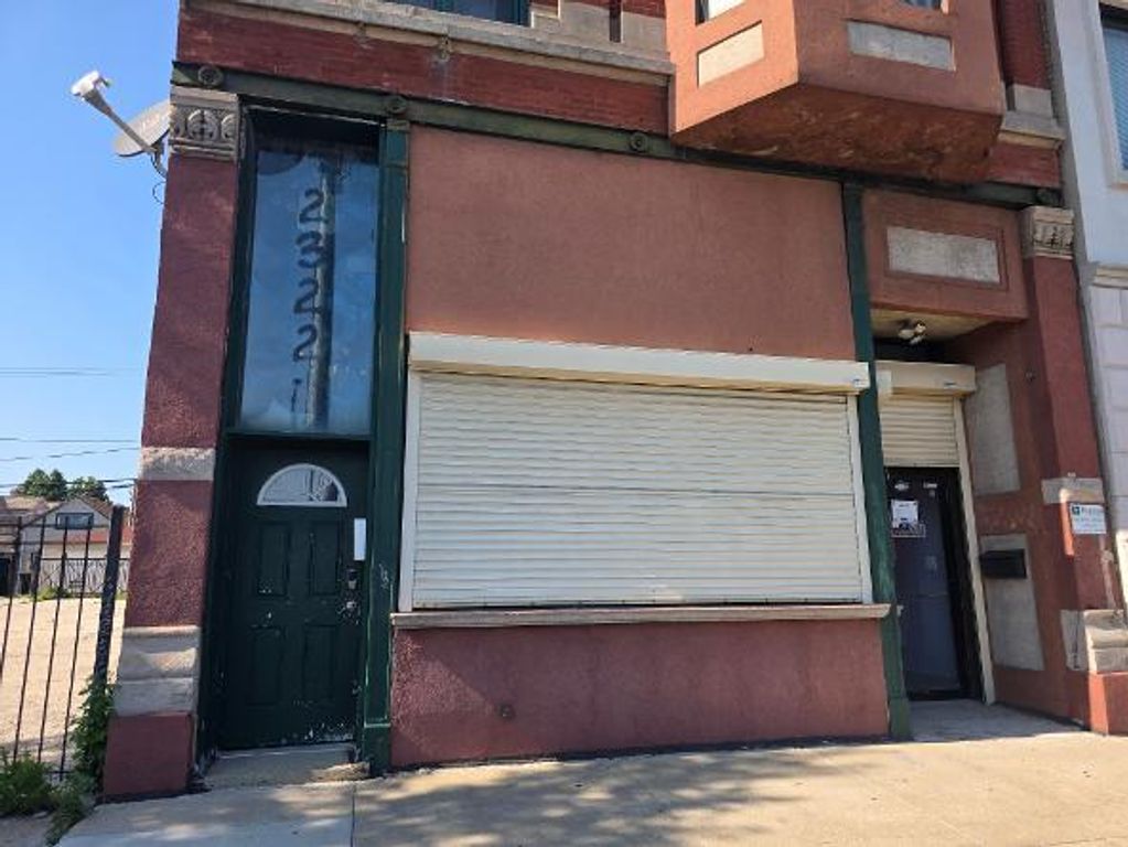 2322 W Roosevelt Road 1, Chicago, IL 60608