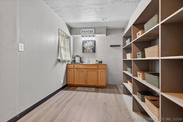 9777 EW 23 Road, Nowata, OK 74048