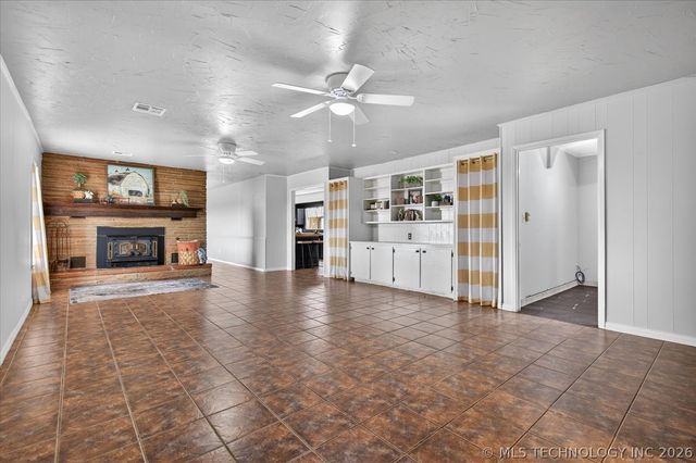 9777 EW 23 Road, Nowata, OK 74048