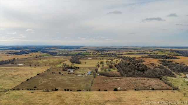 9777 EW 23 Road, Nowata, OK 74048