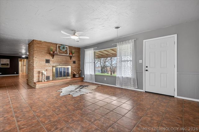 9777 EW 23 Road, Nowata, OK 74048