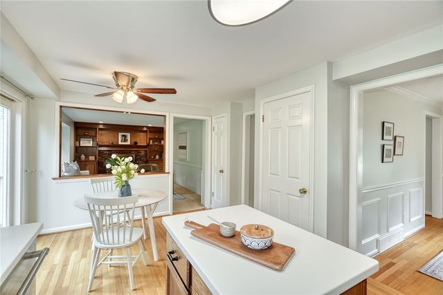 6 Hunters Pointe, Pittsford, NY 14534