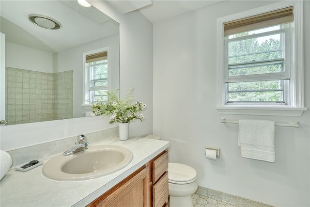 6 Hunters Pointe, Pittsford, NY 14534