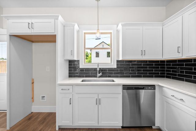 109 Adkins St # A, Clarksville, TN 37042