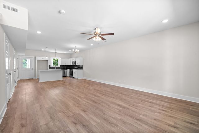 109 Adkins St # A, Clarksville, TN 37042