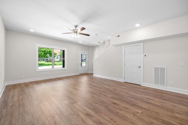 109 Adkins St # A, Clarksville, TN 37042