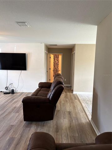 176 JUNIPER LOOP CIRCLE, Ocala, FL 34480