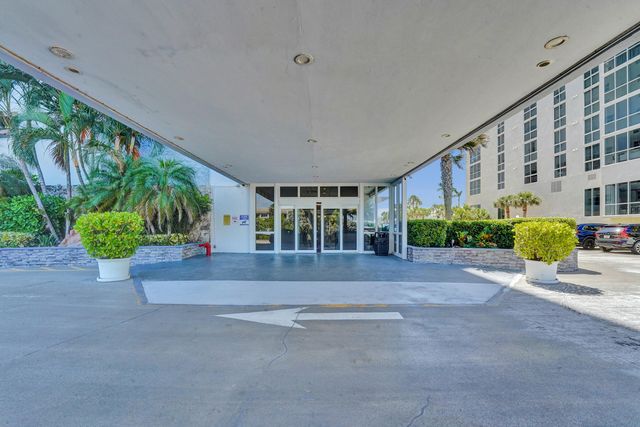 4250 Galt Ocean Drive, Fort Lauderdale, FL 33308
