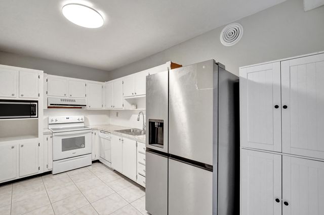 4250 Galt Ocean Drive, Fort Lauderdale, FL 33308