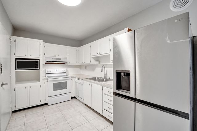 4250 Galt Ocean Drive, Fort Lauderdale, FL 33308