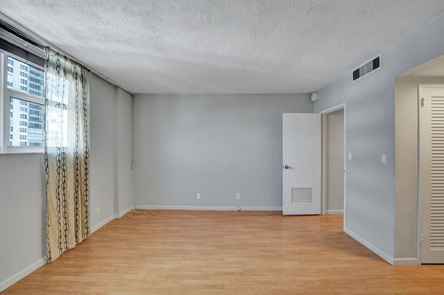 4250 Galt Ocean Drive, Fort Lauderdale, FL 33308