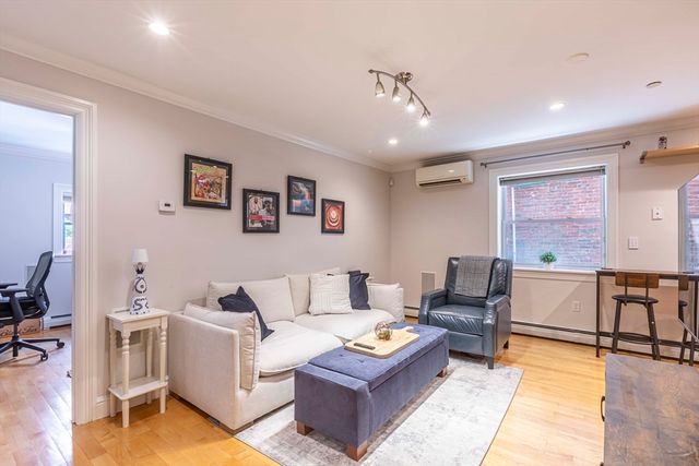 52 Cooper St. 1, Boston, MA 02113