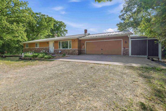 N3660 9TH AVENUE, Hancock, WI 54943