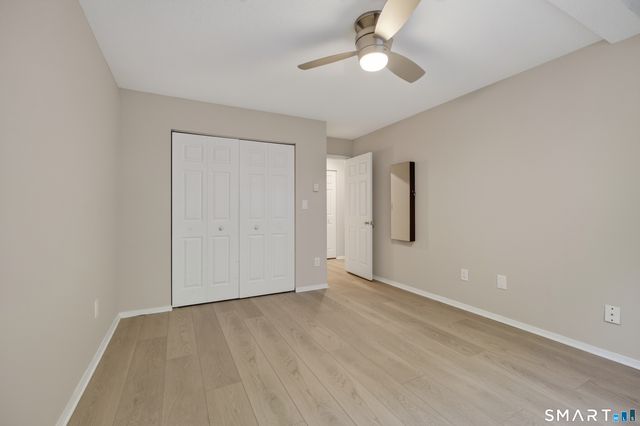10 Pineview Drive D, Branford, CT 06405