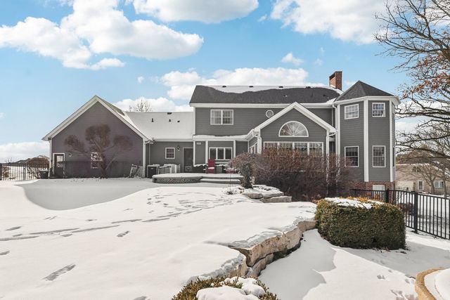 2904 Fox Knoll Court, Johnsburg, IL 60051