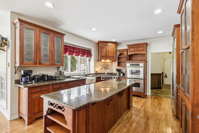 2904 Fox Knoll Court, Johnsburg, IL 60051