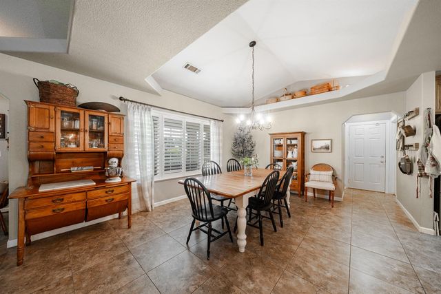 22052 Melrose Court, Madera, CA 93638