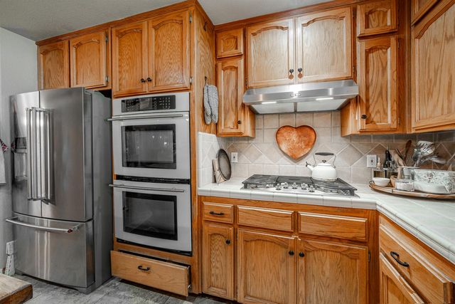 22052 Melrose Court, Madera, CA 93638