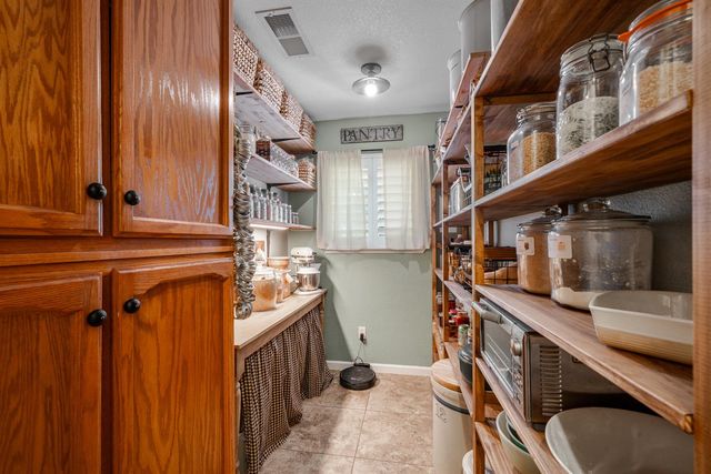 22052 Melrose Court, Madera, CA 93638