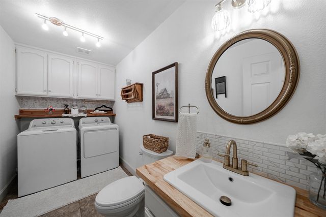 22052 Melrose Court, Madera, CA 93638