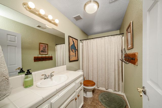 22052 Melrose Court, Madera, CA 93638