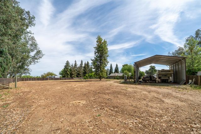 22052 Melrose Court, Madera, CA 93638