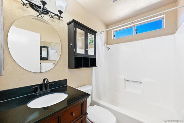 4517 Quailridge Dr, Oceanside, CA 92056